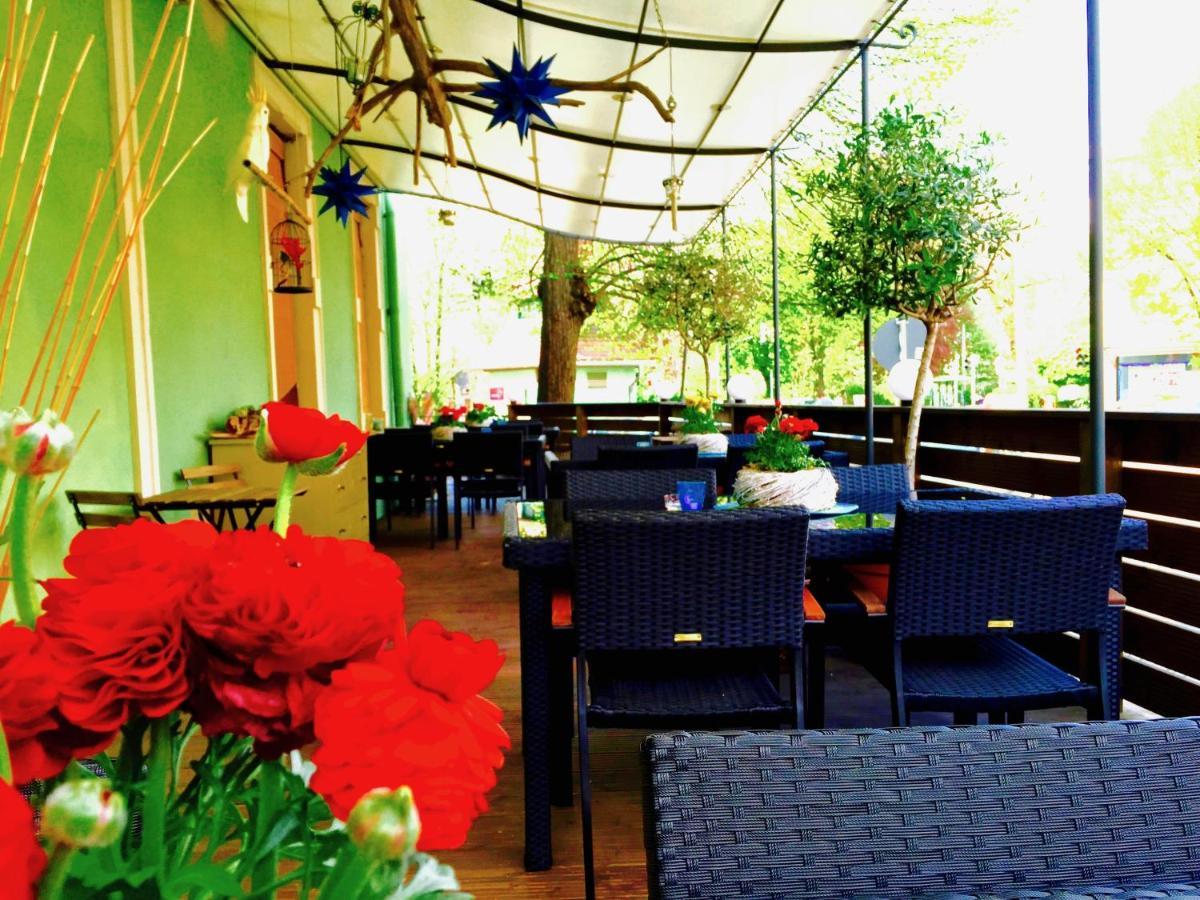 Zu Den Linden - Radebeul Pension Mit Restaurant Ngoại thất bức ảnh