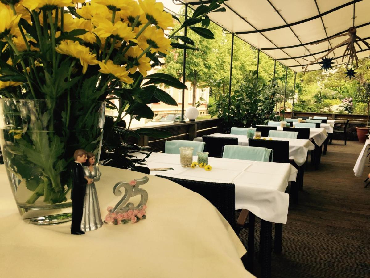 Zu Den Linden - Radebeul Pension Mit Restaurant Ngoại thất bức ảnh