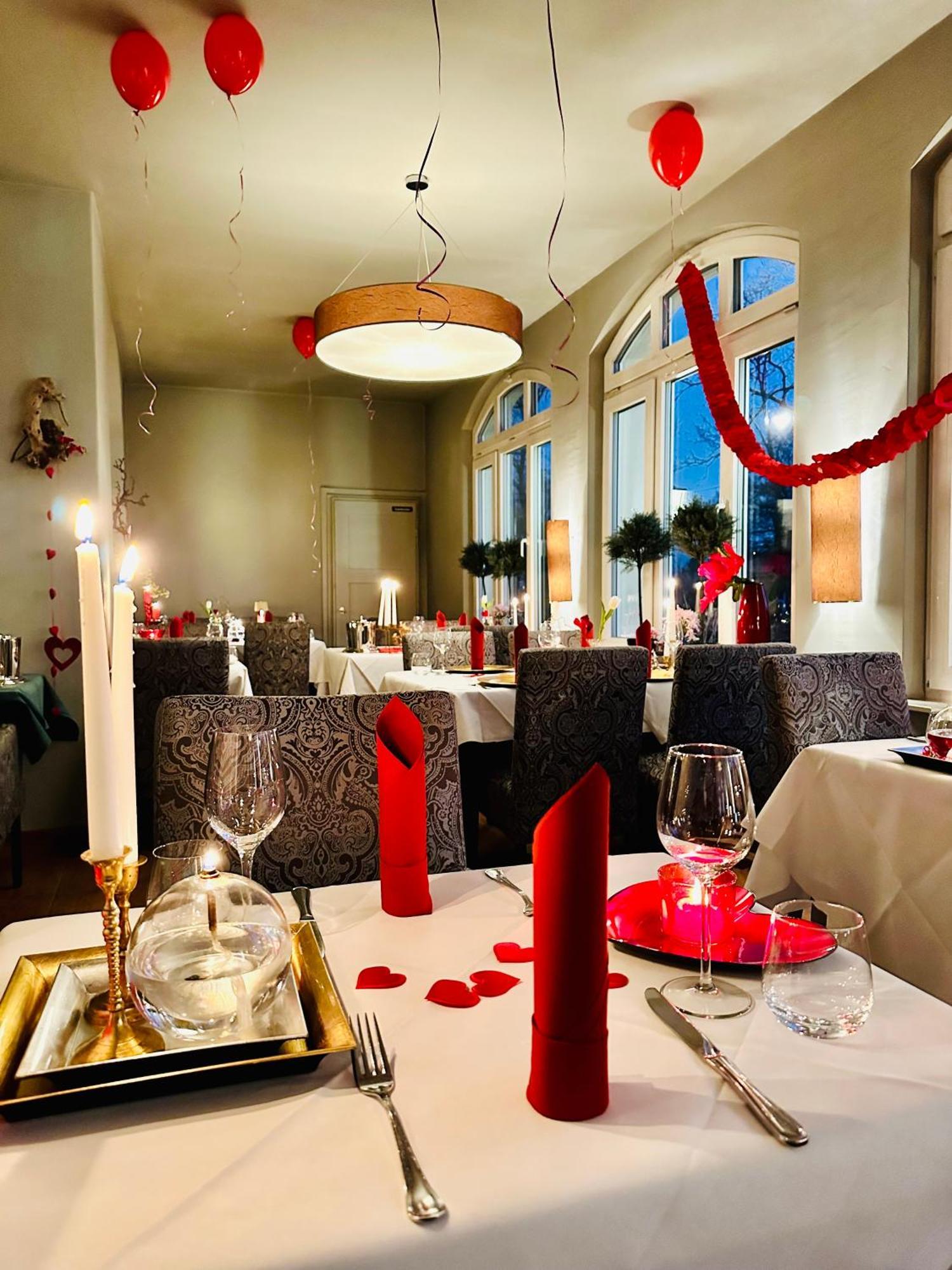 Zu Den Linden - Radebeul Pension Mit Restaurant Ngoại thất bức ảnh