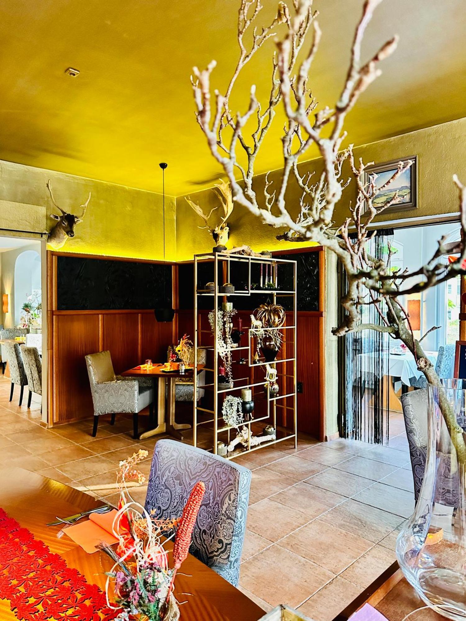 Zu Den Linden - Radebeul Pension Mit Restaurant Ngoại thất bức ảnh