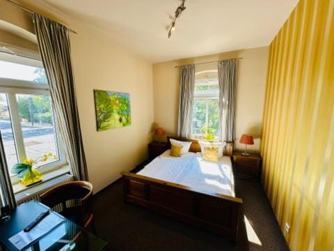 Zu Den Linden - Radebeul Pension Mit Restaurant Ngoại thất bức ảnh