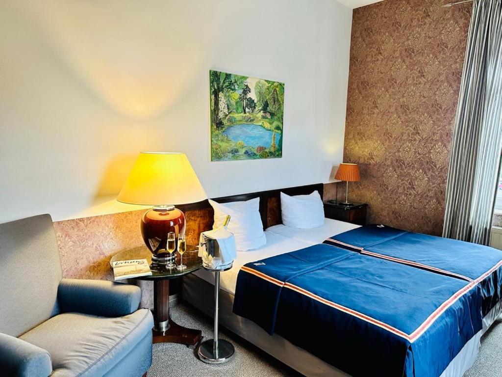 Zu Den Linden - Radebeul Pension Mit Restaurant Ngoại thất bức ảnh